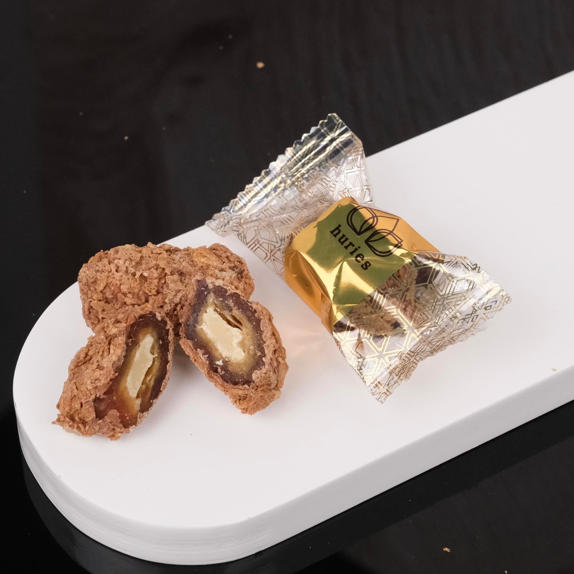 Corn Flakesli Sütlü Çikolatalı Bademli Hurma