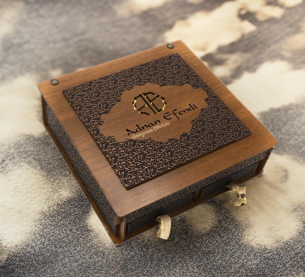Ahşap Kutulu Hediyelik Hurma & Kuruyemiş 1850gr.
