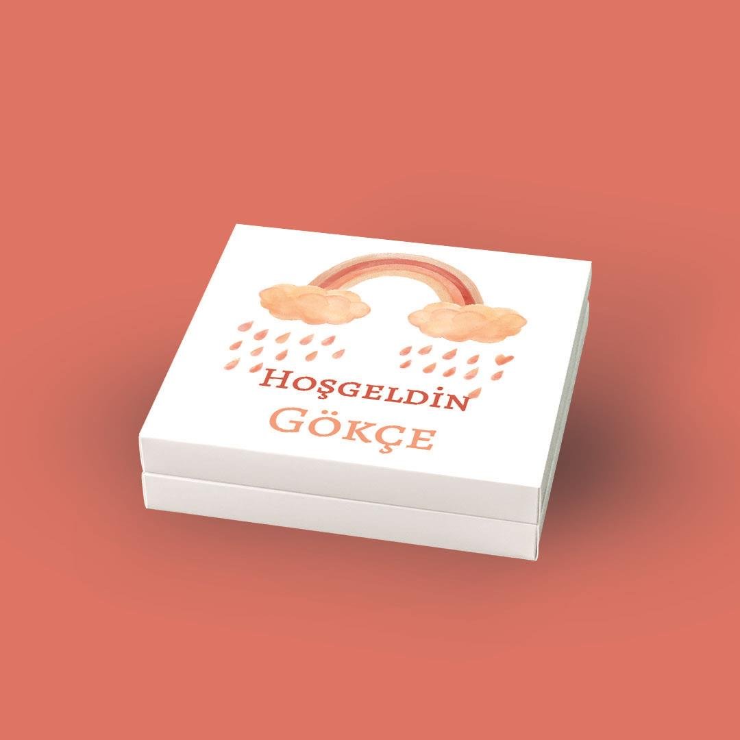32 Adetli Madlen Kız Bebek Çikolatası Gökkuşağı Desenli