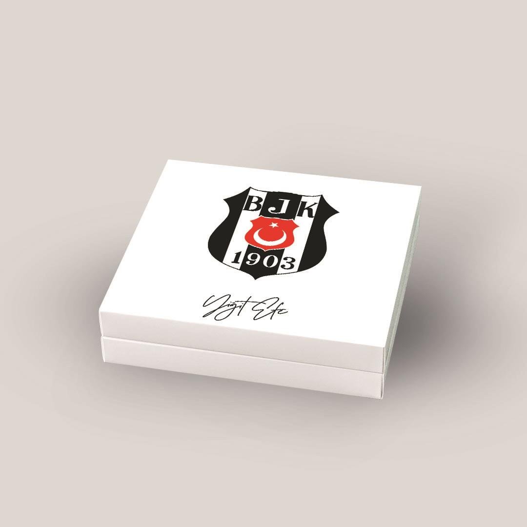 32 Adet Madlen Taraftar Bebek Çikolatası Beşiktaş Amblem Desenli