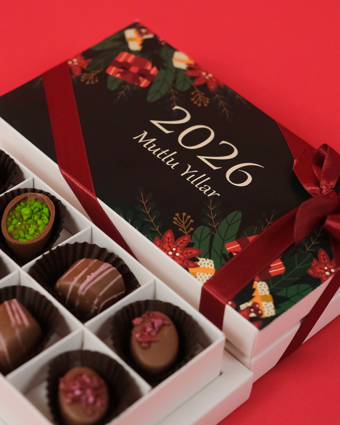 Hediyelik Special Çikolata Kutsu 8 Bölmeli Yılbaşı Hediyesi