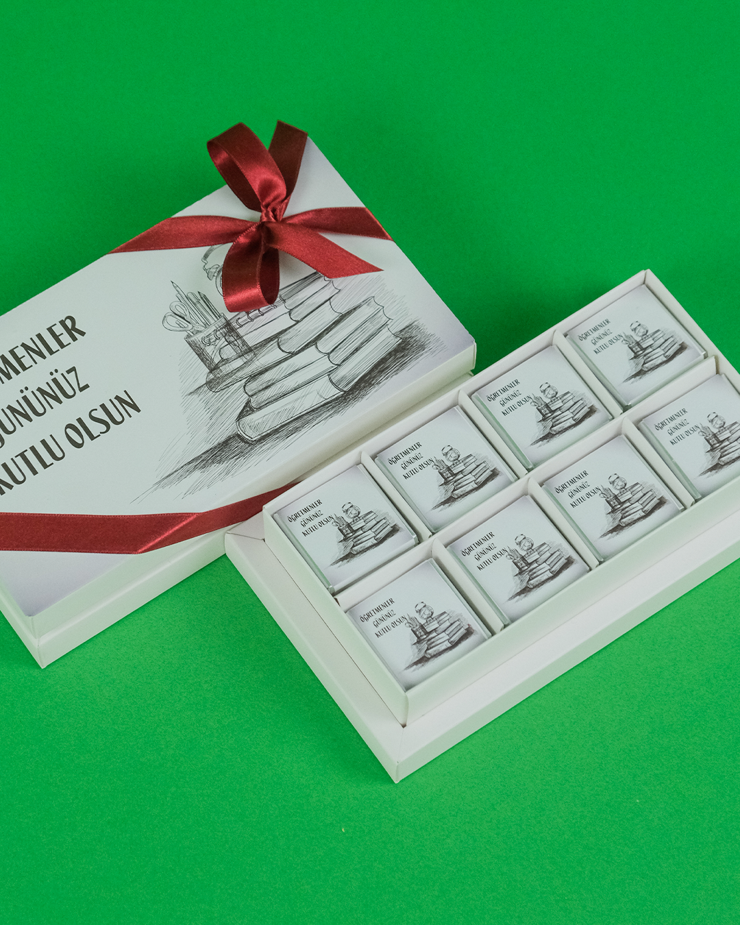 24 Adet Madlen Çikolata Öğretmenler Günü Hediyesi