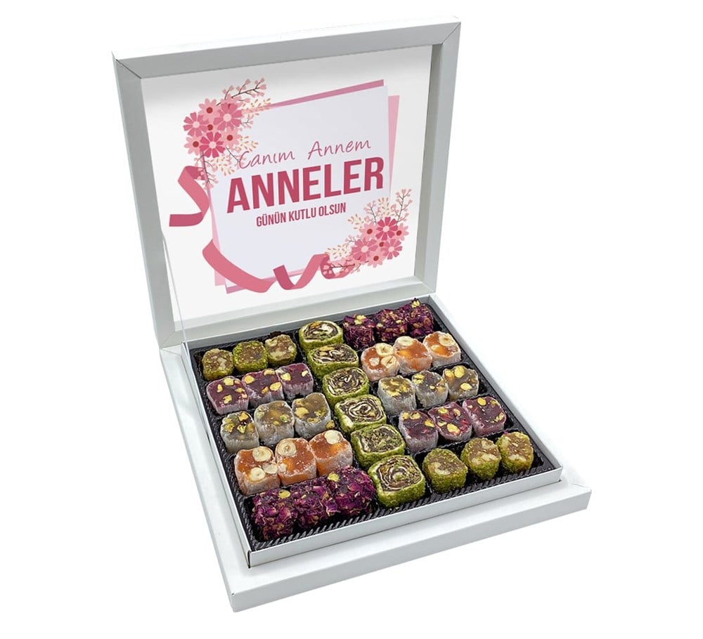 Şerit Desenli Anneler Günü Special Kutulu Lokum