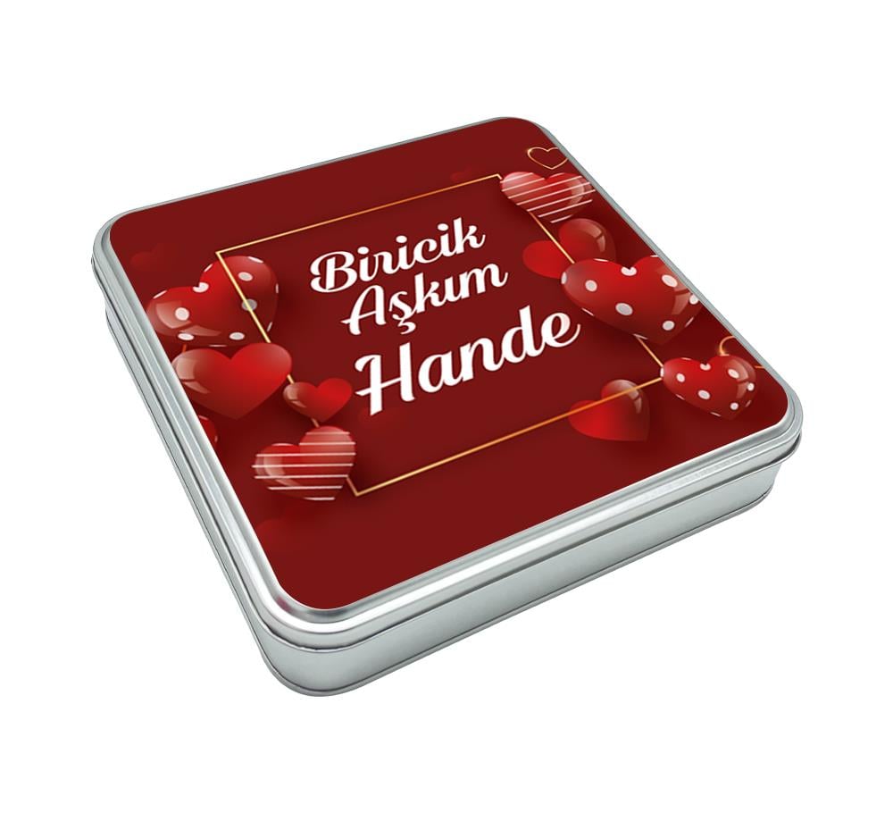 Sevgililer Günü Çikolatası Kırmızı Kalpli Renkli Fındıklı Çikolata Metal Kutu