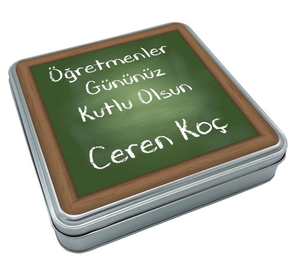 Tebeşir Desenli Öğretmenler Günü Hediyesi Madlen Çikolata Metal Kutu (32 Adet)