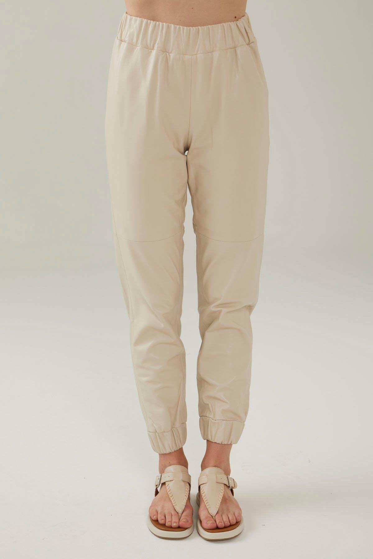 Bej Yüksek Bel Paçası Beli ve Paçası Lastikli Cepsiz Hakiki Deri Pantolon