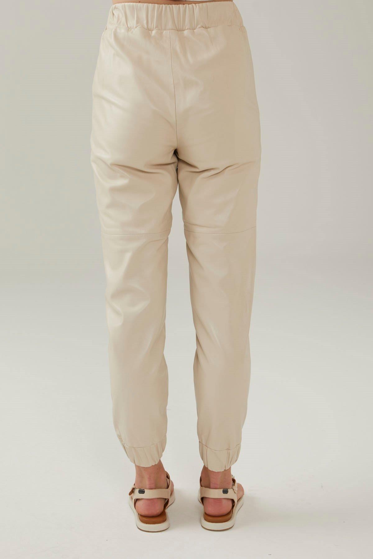 Bej Yüksek Bel Paçası Beli ve Paçası Lastikli Cepsiz Hakiki Deri Pantolon