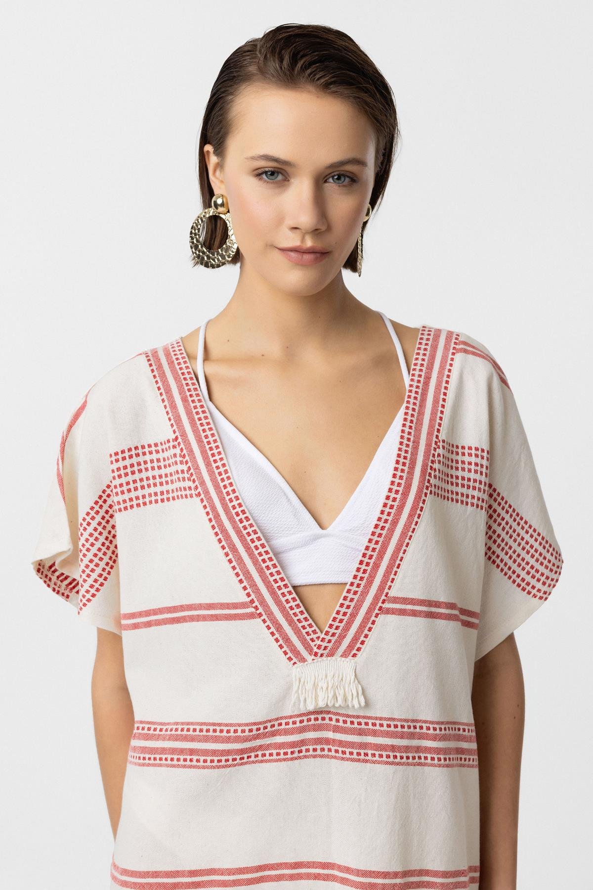 Beyaz Kırmızı Şile Bezi Püskül Detaylı Kısa Kollu V yaka Yazlık Astarsız Plaj Pamuklu Elbise