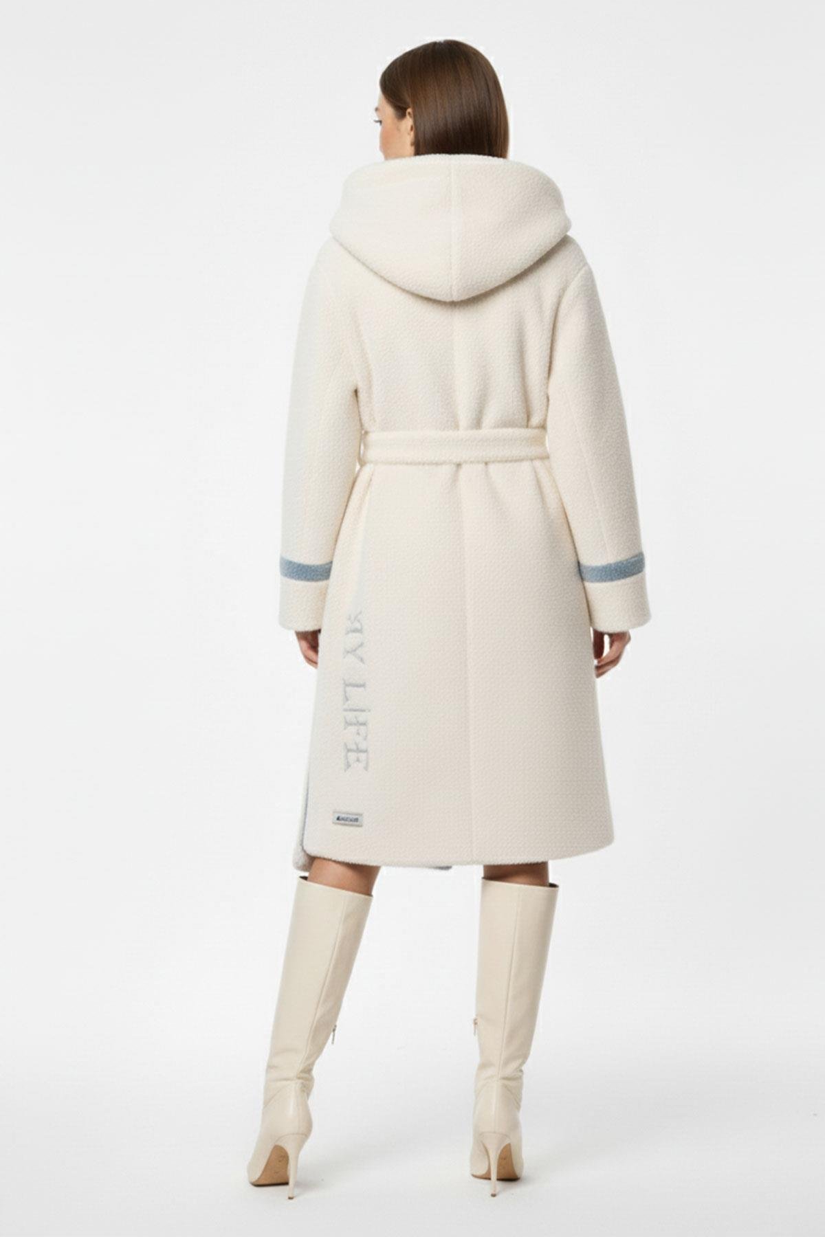 Beyaz Mavi Kapüşonlu Kemerli Kadın Peluş Kaban