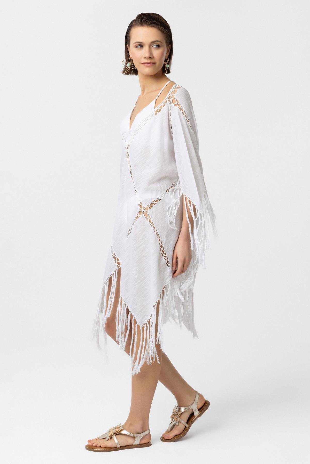 Beyaz Püskül Detaylı V Yaka Bohem Plaj Panço Elbise