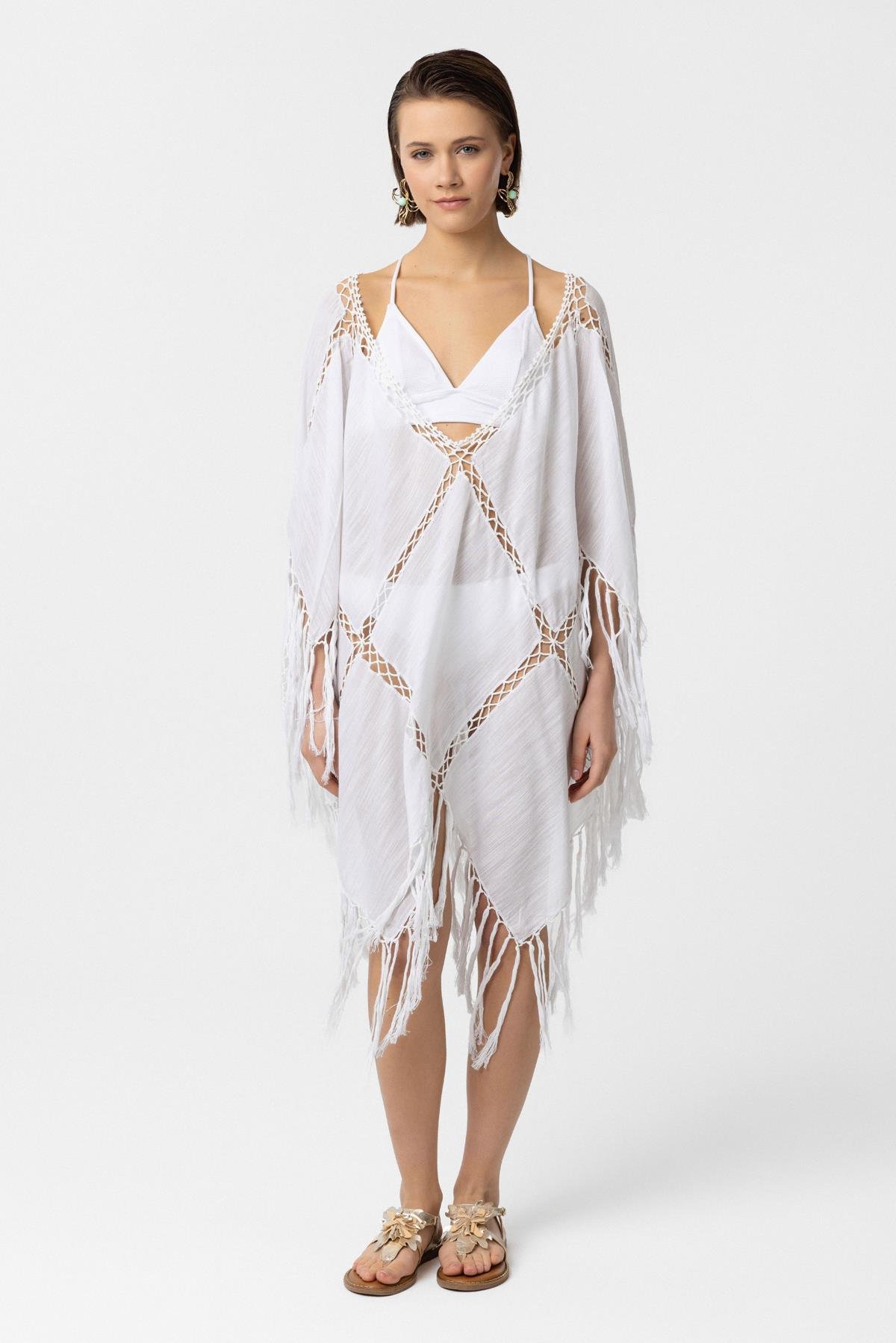 Beyaz Püskül Detaylı V Yaka Bohem Plaj Panço Elbise