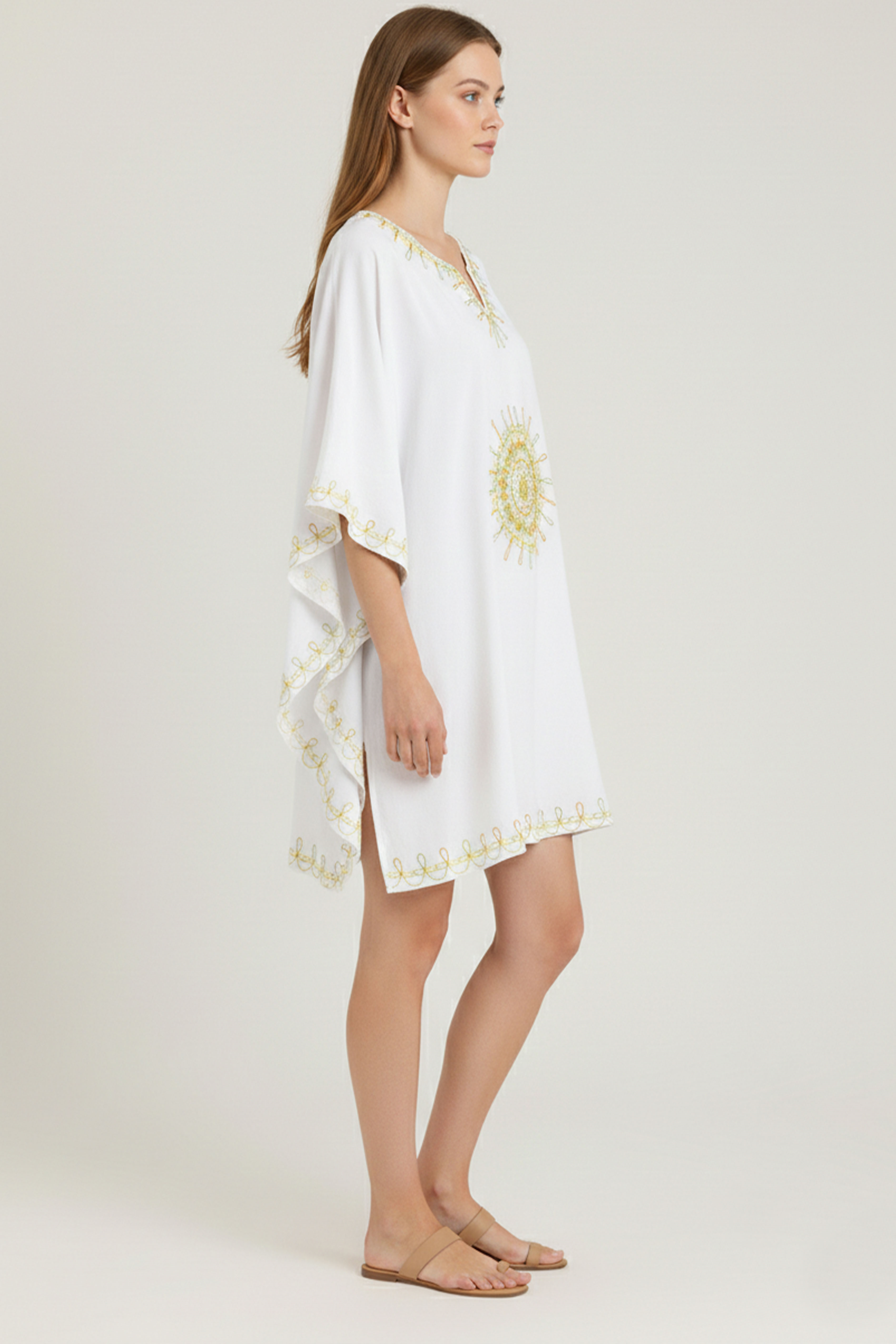 Beyaz Şile Bezi Yarasa Kollu İşlemeli Kısa Yazlık Astarsız Plaj Pamuklu Kaftan Elbise