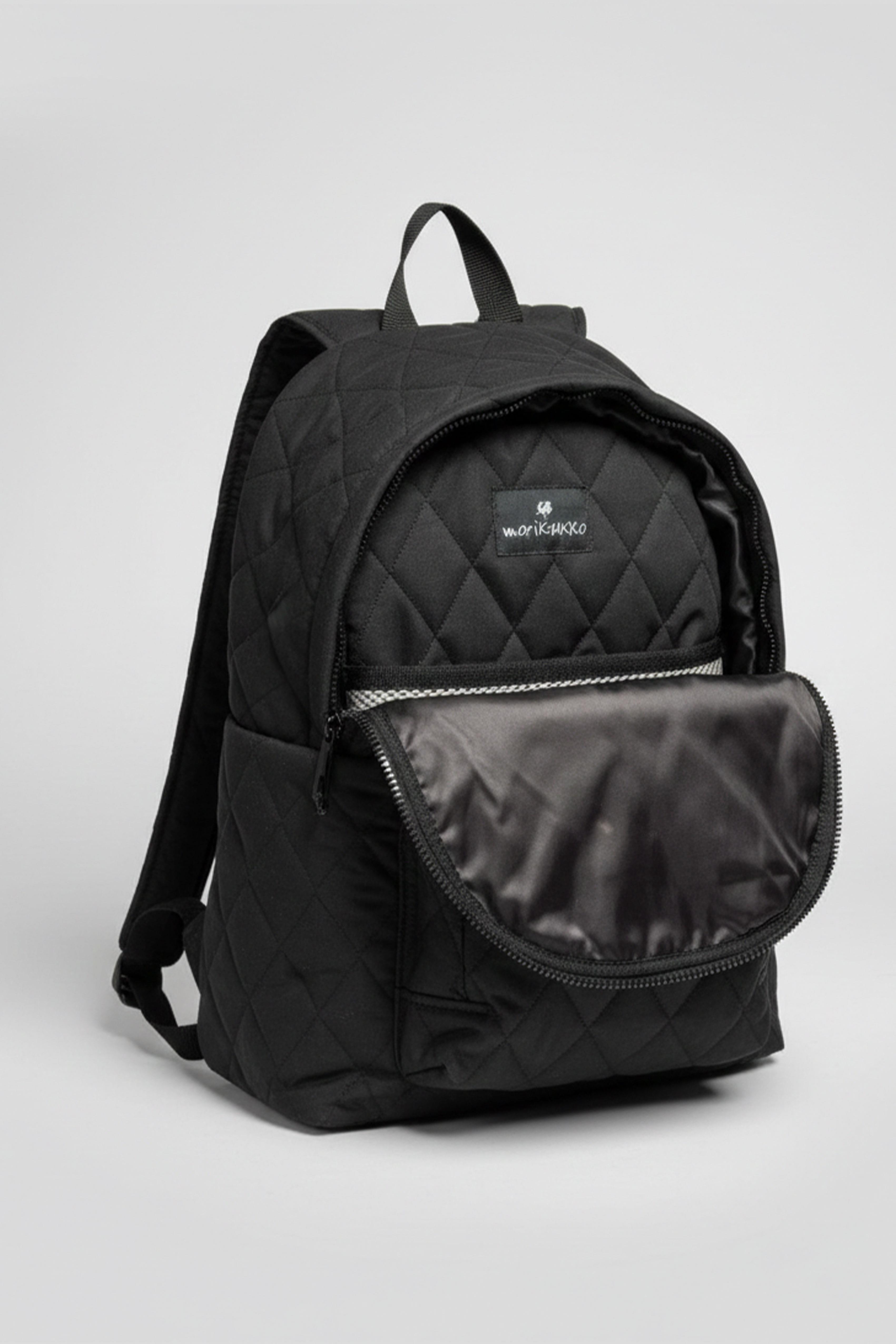 BÜYÜK SİYAH KAPİTONE İÇİ SİYAH KAPÜŞONLU SIRT ÇANTASI