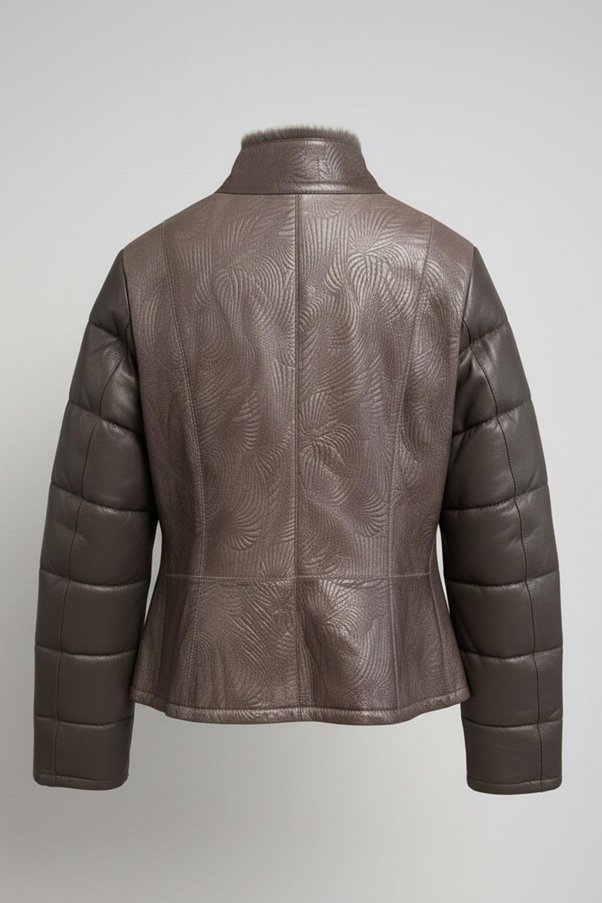 Gri Skylar Fermuarlı Astarsız Kolları Hakiki Deri Bedeni Hakiki Kuzu Kürkü Kadın Kaban