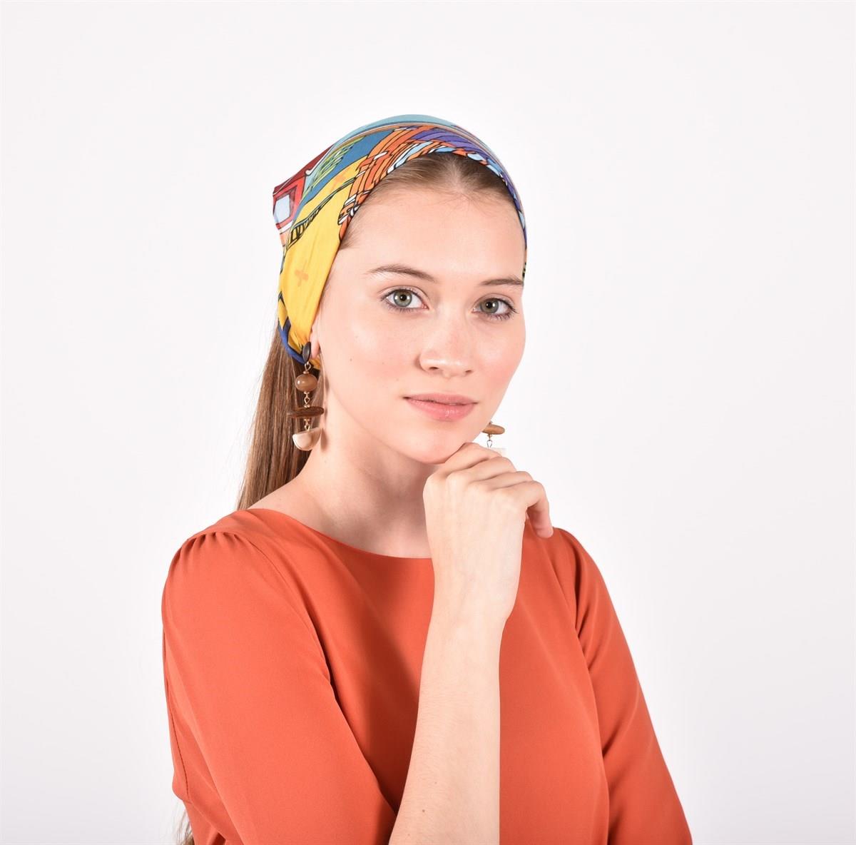 İkigai City Serisi İstanbul Özel Tasarım El Çizim Renkli Çok Fonksiyonlu Renkli Kare 45X45 Bandana