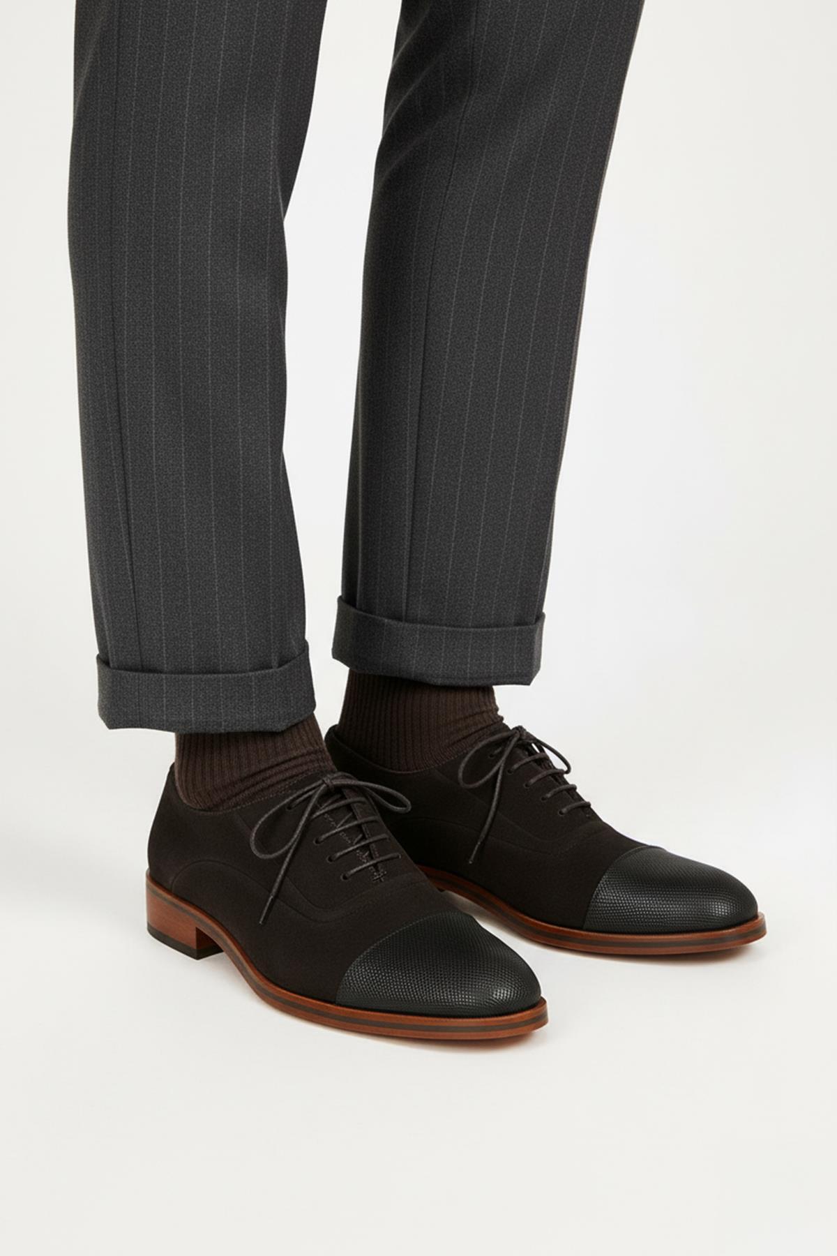 Kahve Karışık Doku Kapitone Burunlu Deri Klasik Erkek Ayakkabı 