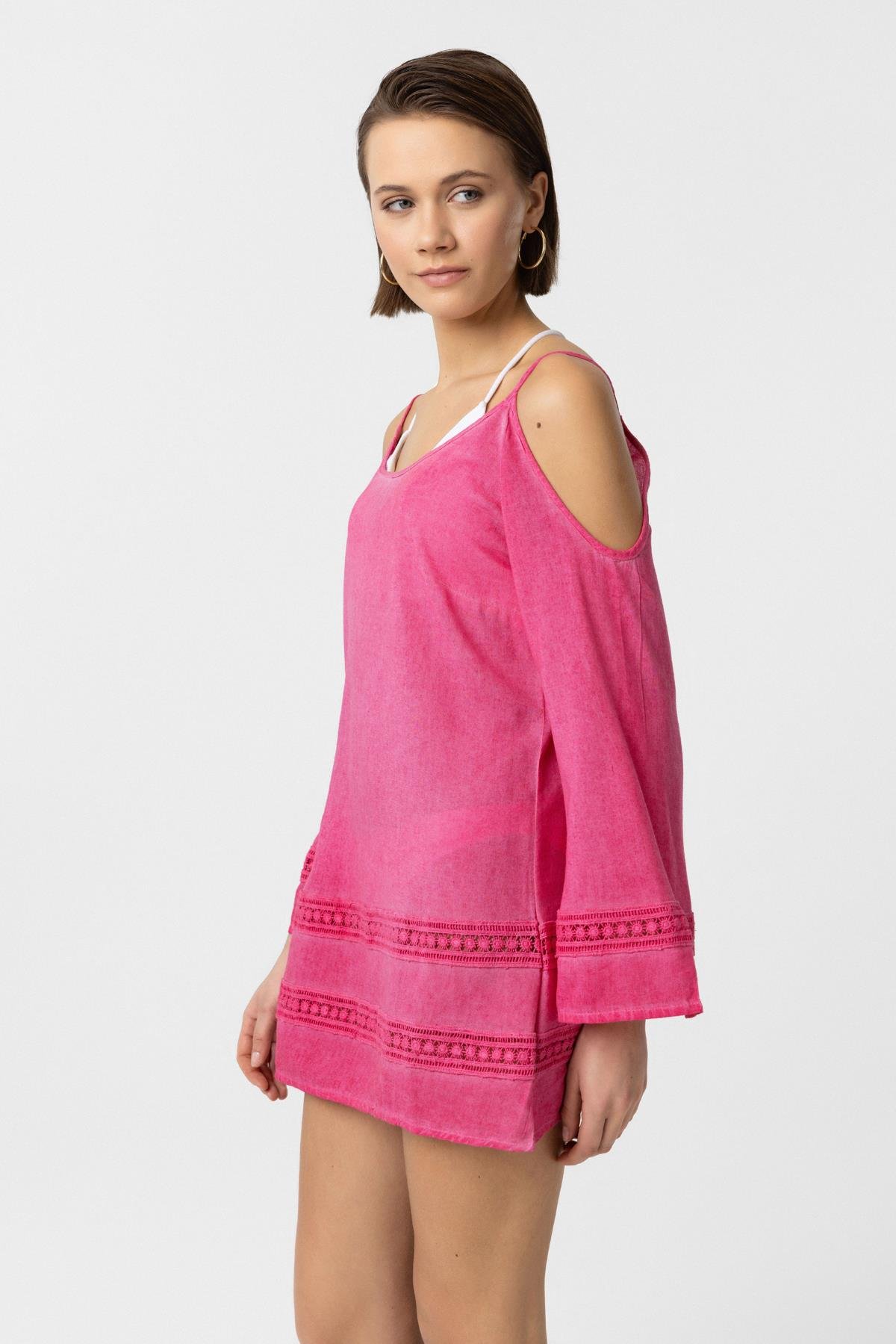 Pembe İnce Askılı Dantel Detaylı Truvakar Kol Pamuklu Gömlek