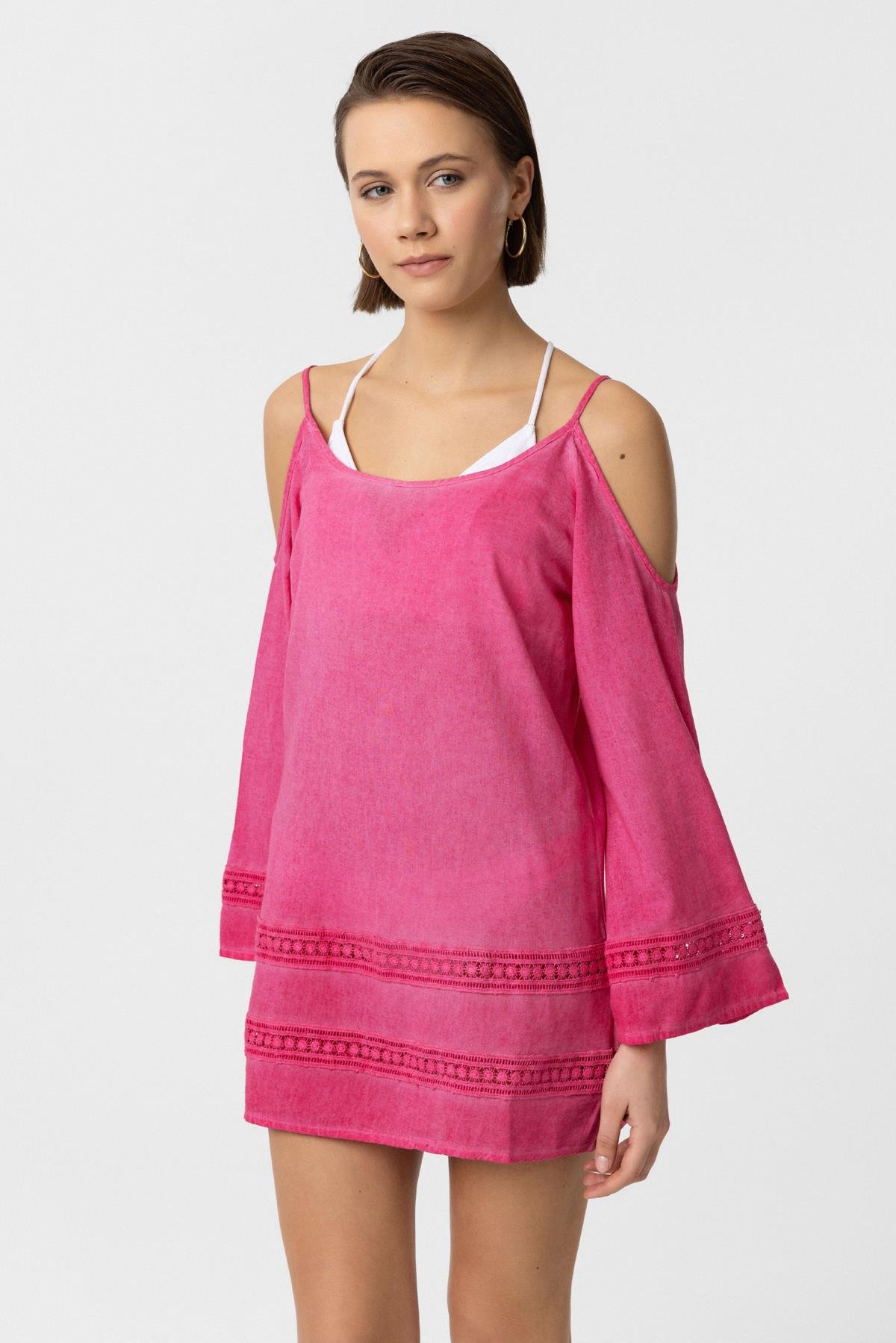 Pembe İnce Askılı Dantel Detaylı Truvakar Kol Pamuklu Gömlek