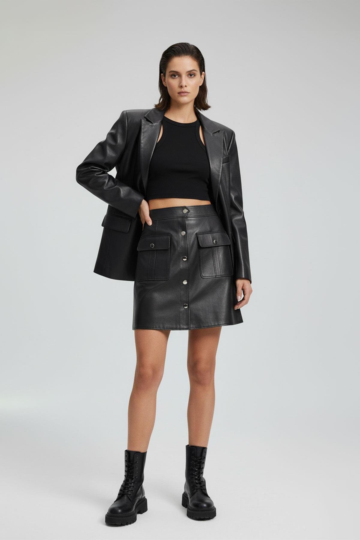 Siyah Düğmeli Cepli Hakiki Deri Etek