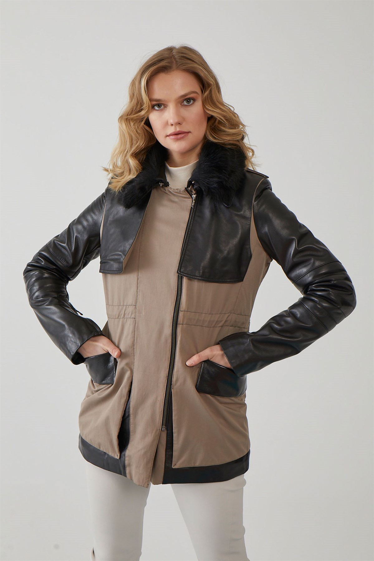 WOMAN'S LEATHER COAT BLACK Z-2580CK