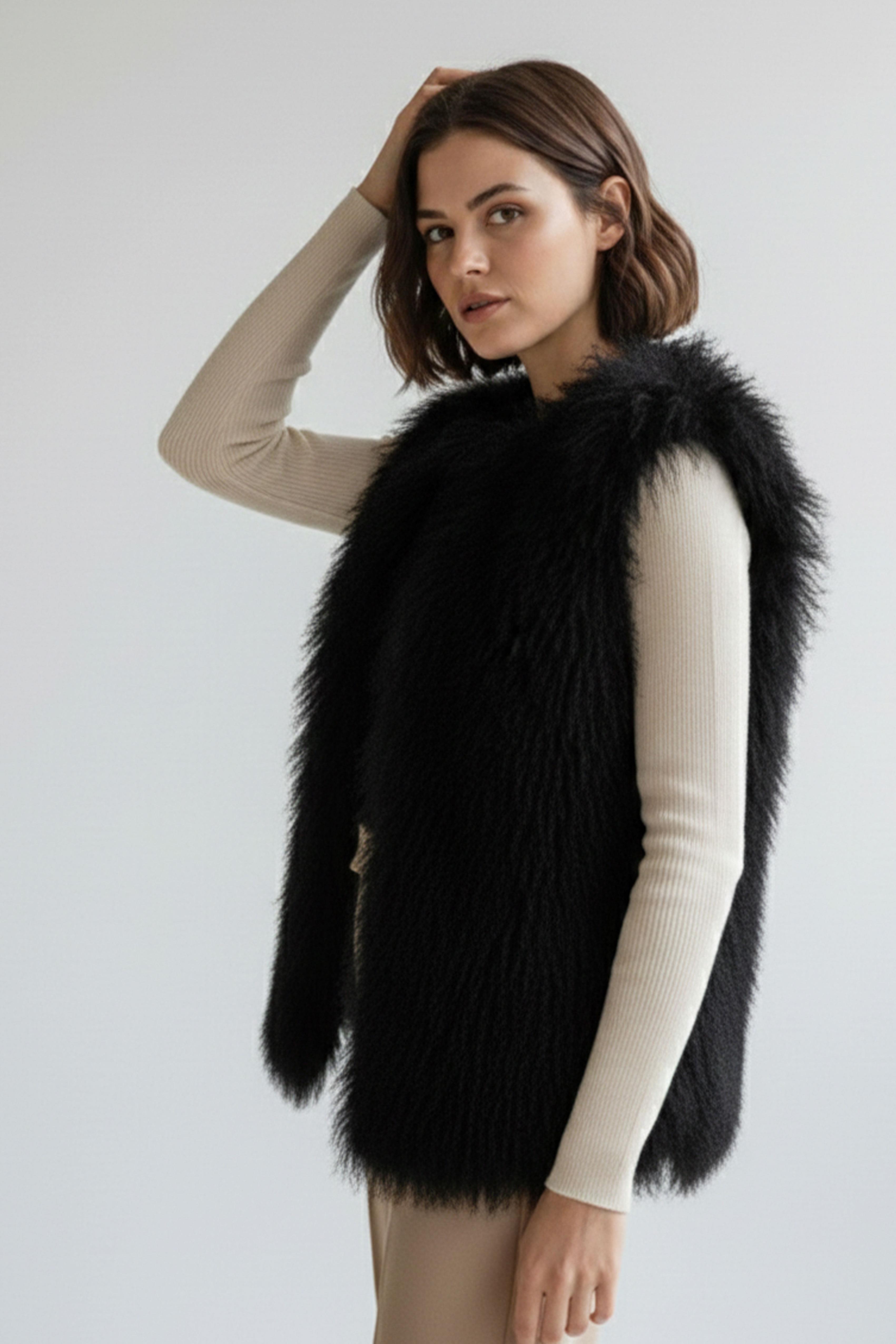 Siyah Kadın Nell Tiftik Tüy Bol Kesim Yelek 