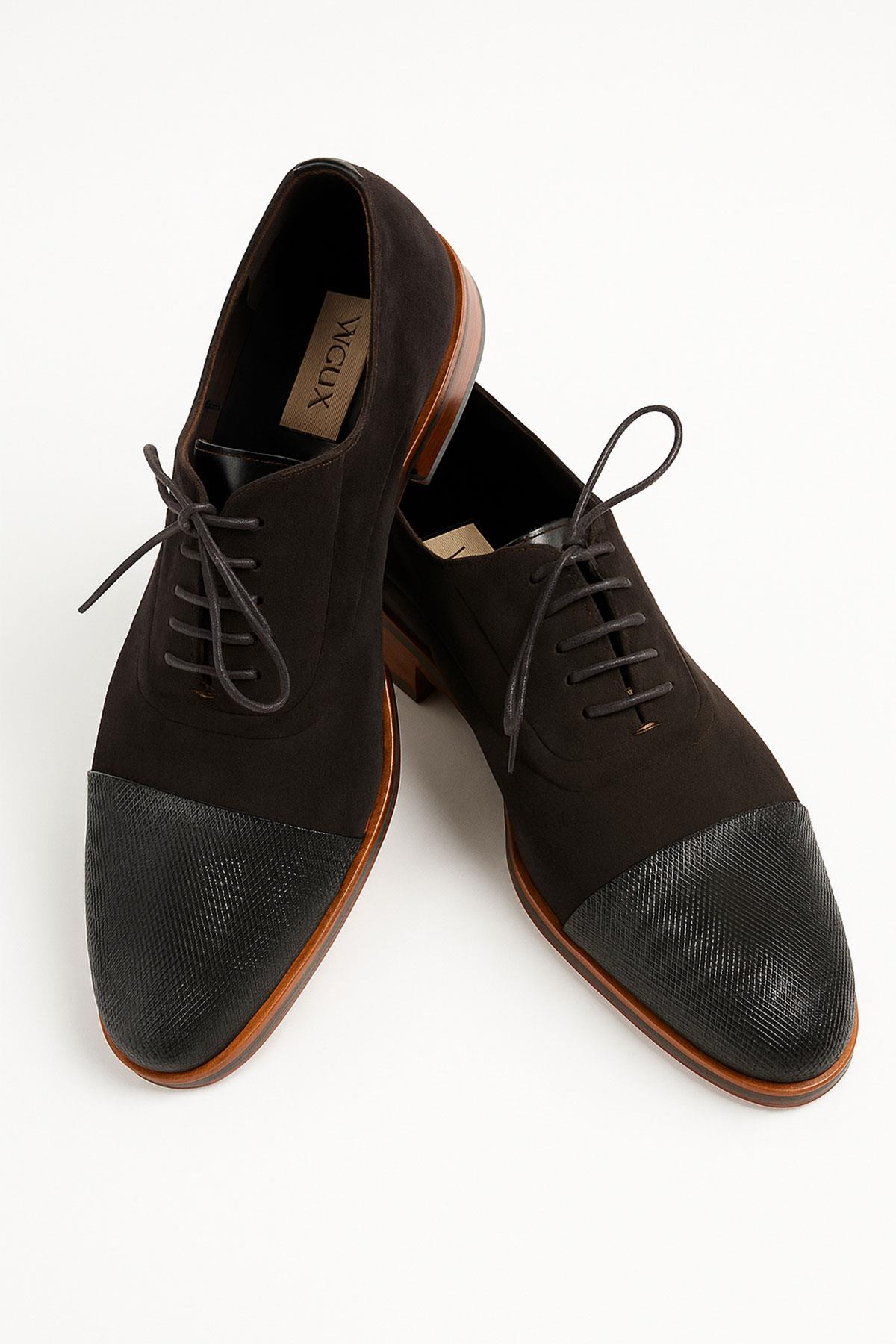 Siyah Karışık Doku Kapitone Burunlu Deri Klasik Erkek Ayakkabı 