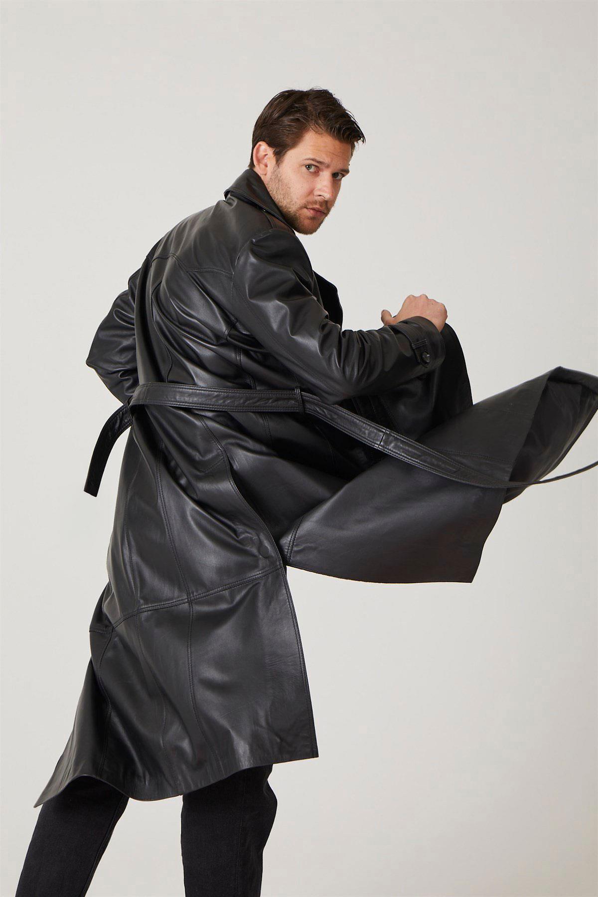 Siyah Matrix Hakiki Deri Kruvaze Düğme Kapamalı Yırtmaçlı Astarlı Kemerli Trençkot Erkek Kaban