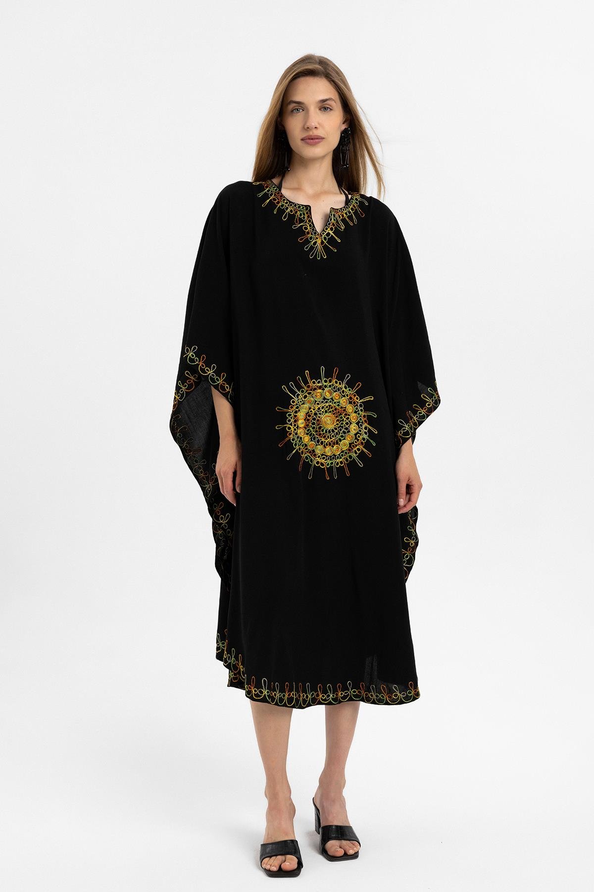 Siyah Yarasa Kollu Nakış İşlemeli Yazlık Astarsız Pamuklu Kısa Kaftan Elbise