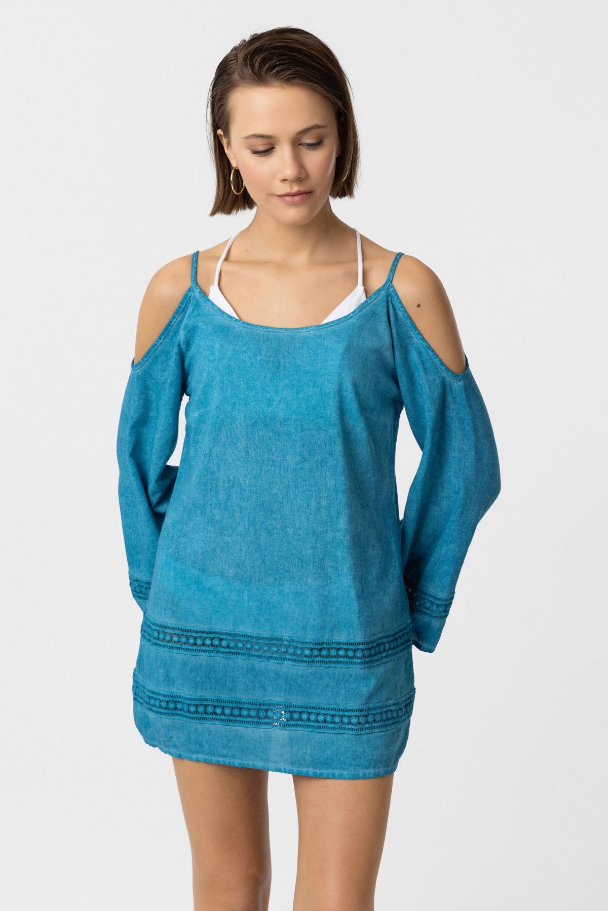 Turkuaz İnce Askılı Dantel Detaylı Truvakar Kol Pamuklu Gömlek