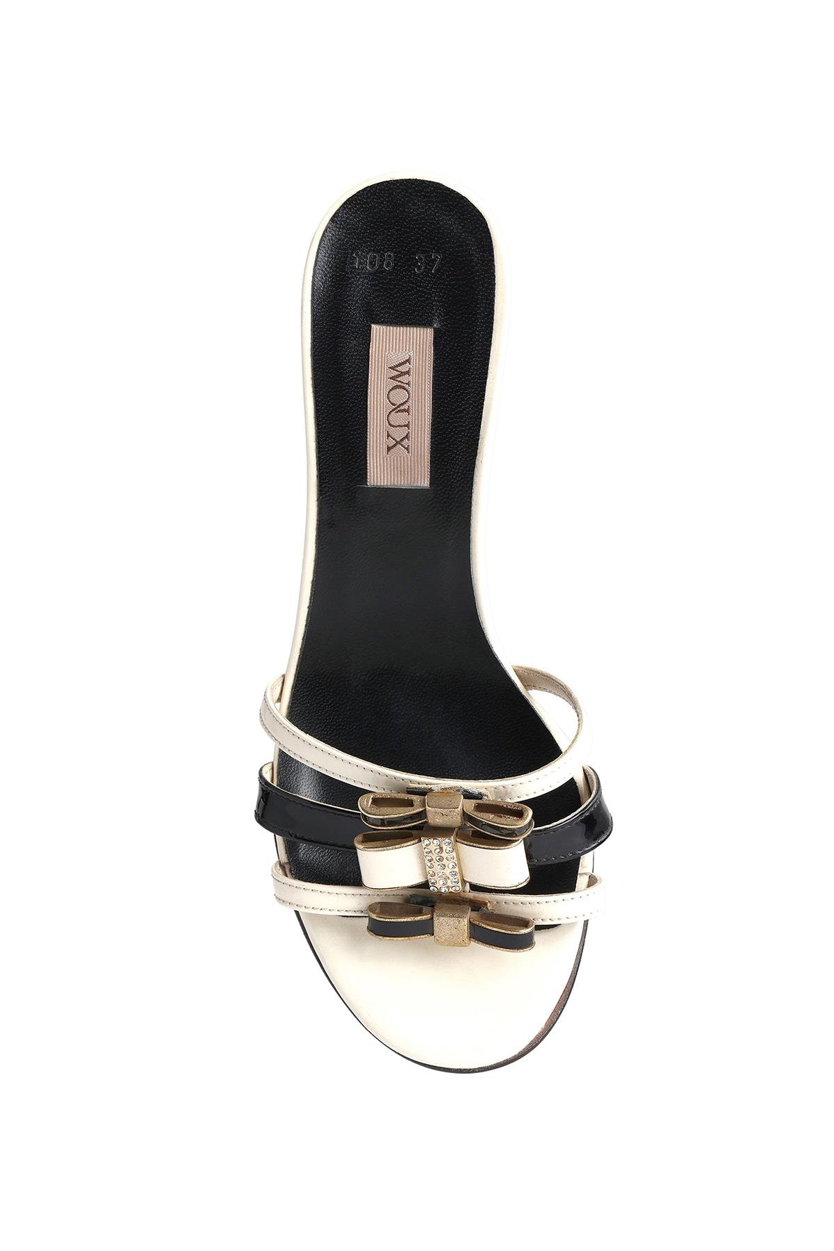 Zincir Tokalı İki Renk Deri Topuklu Terlik