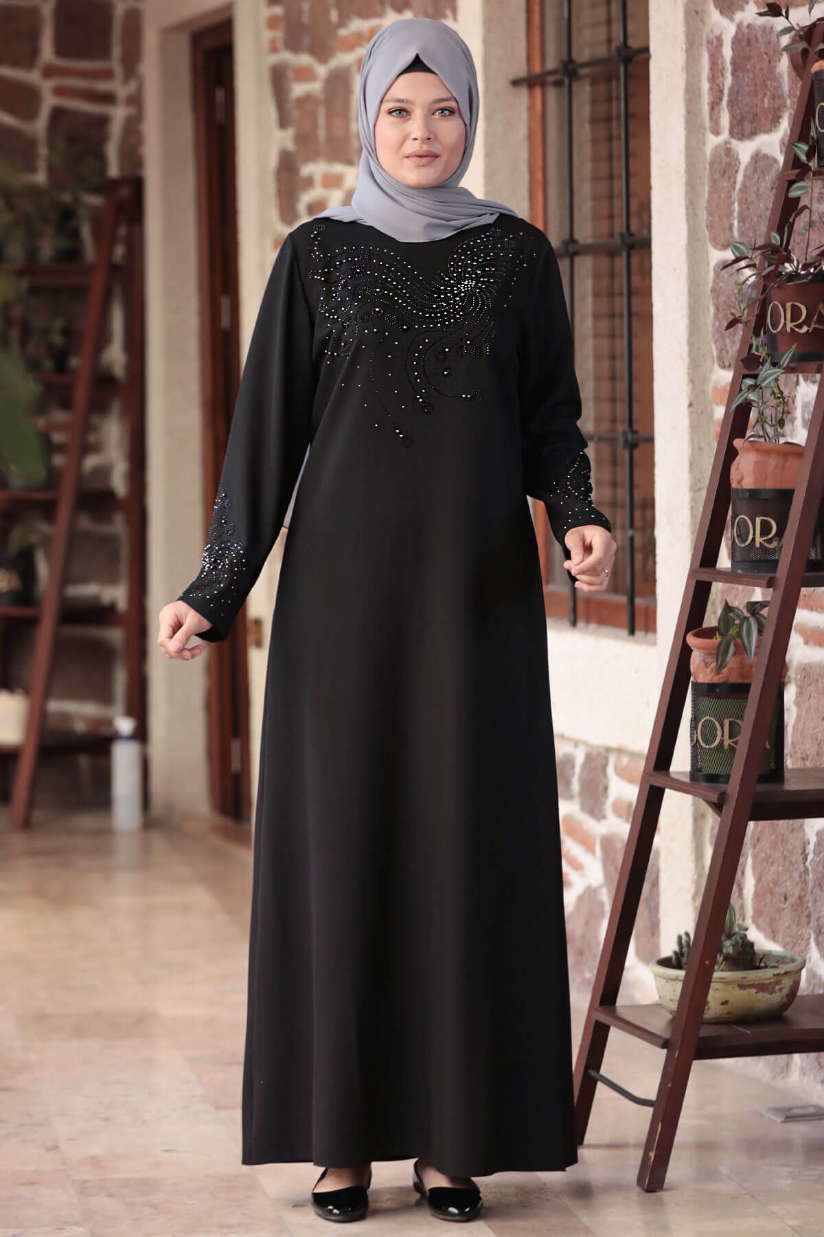 AMH565-SİYAHAmine Hüma