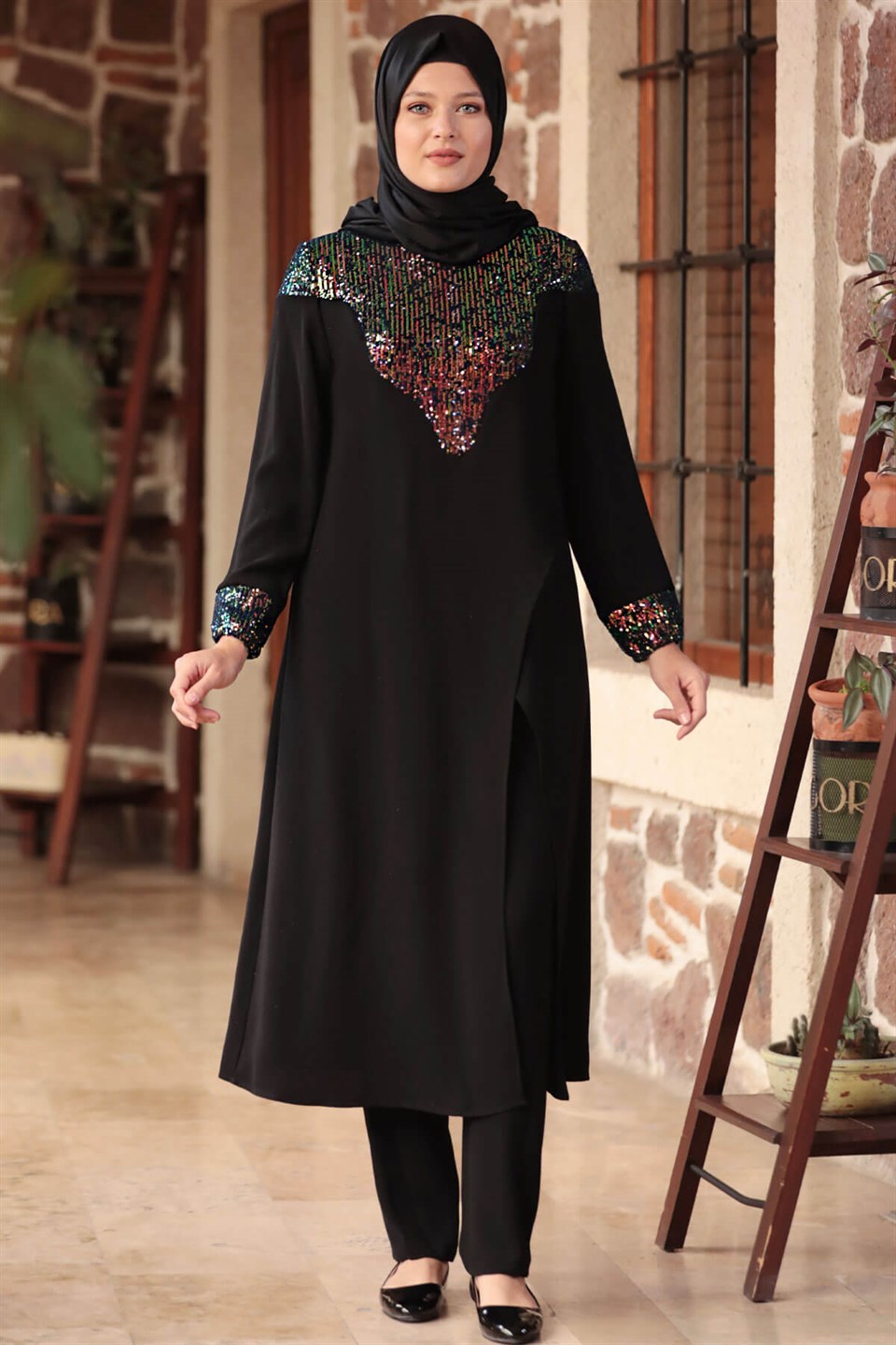 AMH569-SİYAHAmine Hüma
