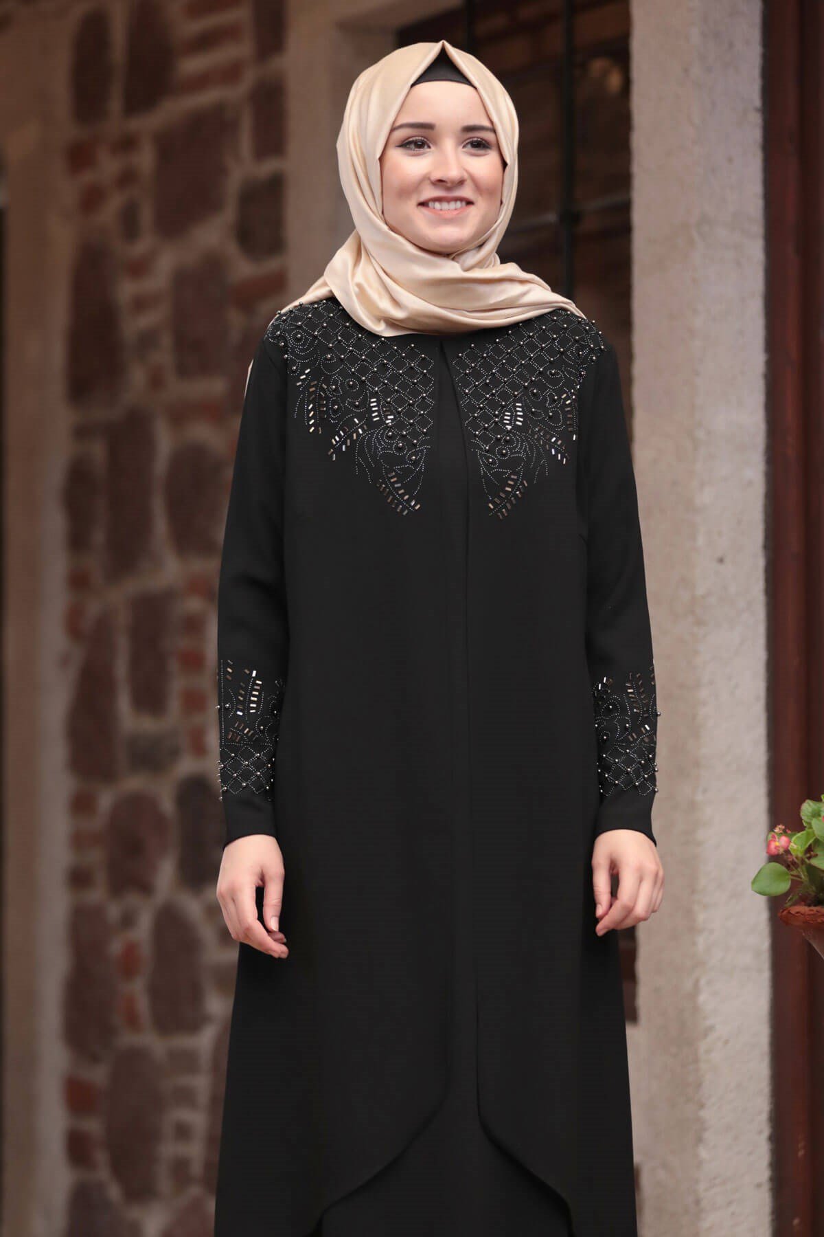 AMH610-SİYAHAmine Hüma