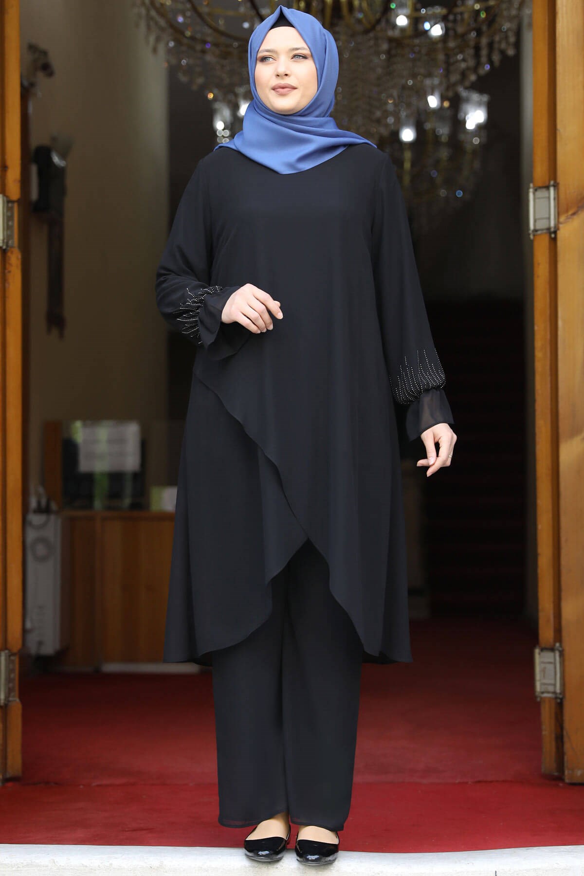 AZRA TAKIMAMH706-SİYAHAmine Hüma