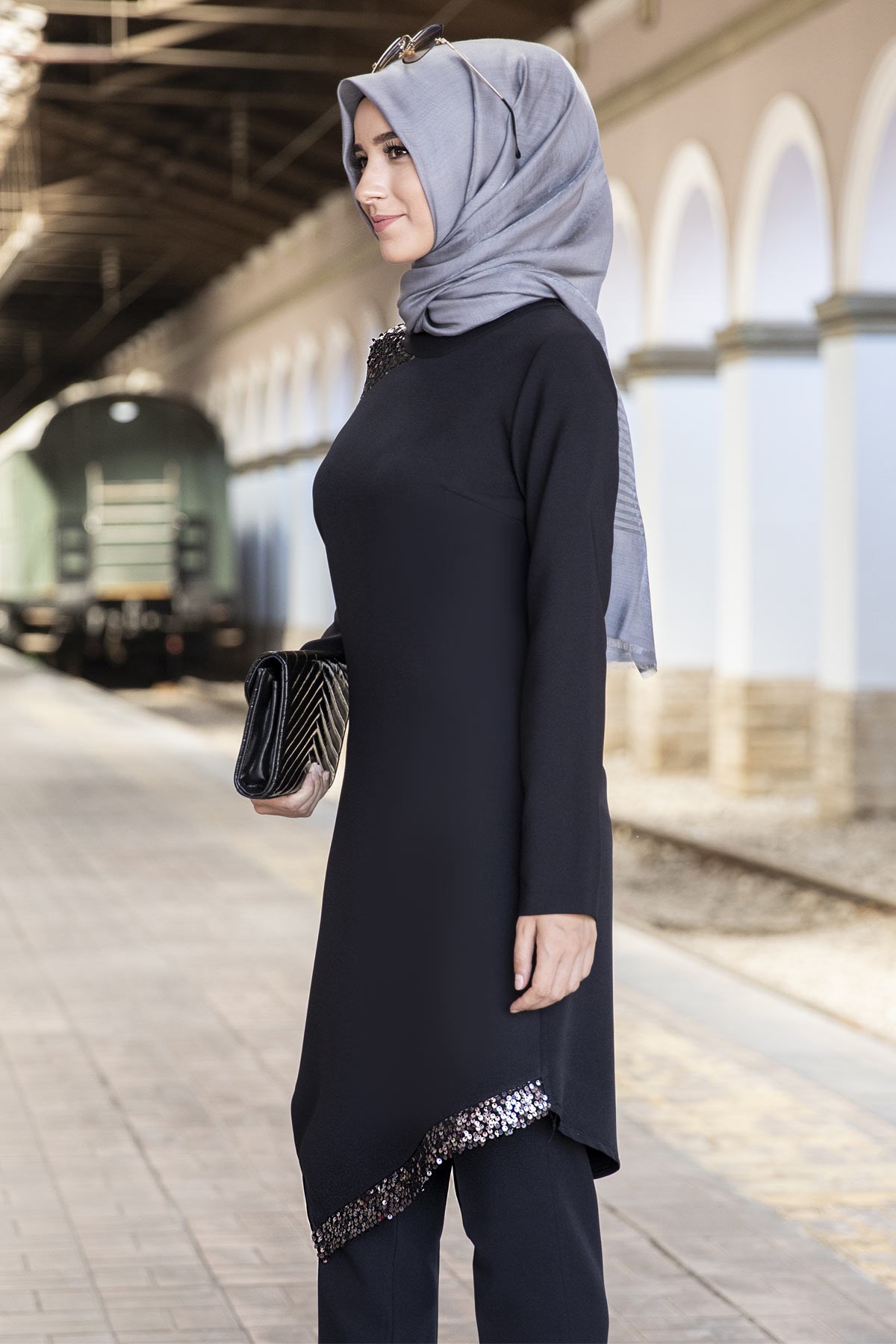 ASLIM İKİLİ TAKIMANR05-SİYAHAhunur Moda