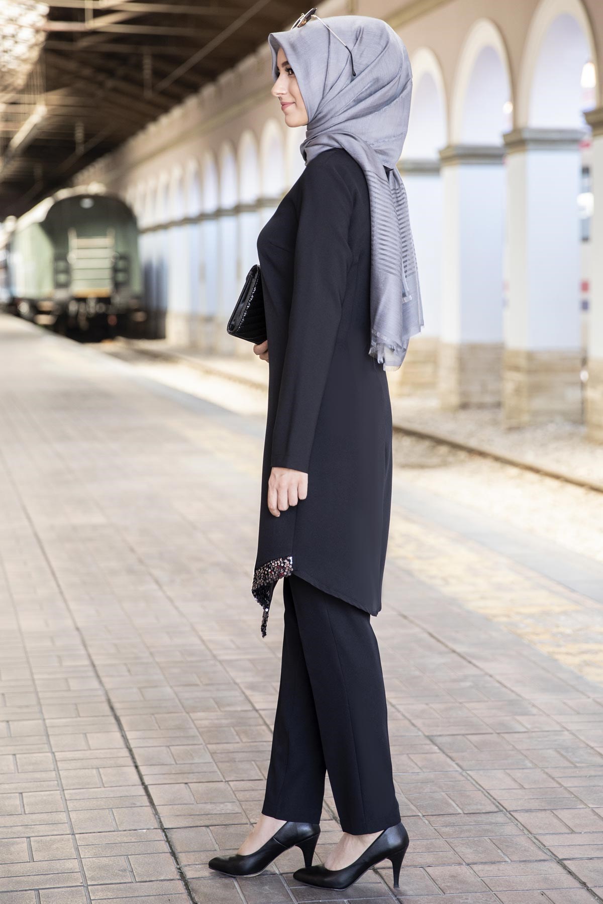 ASLIM İKİLİ TAKIMANR05-SİYAHAhunur Moda