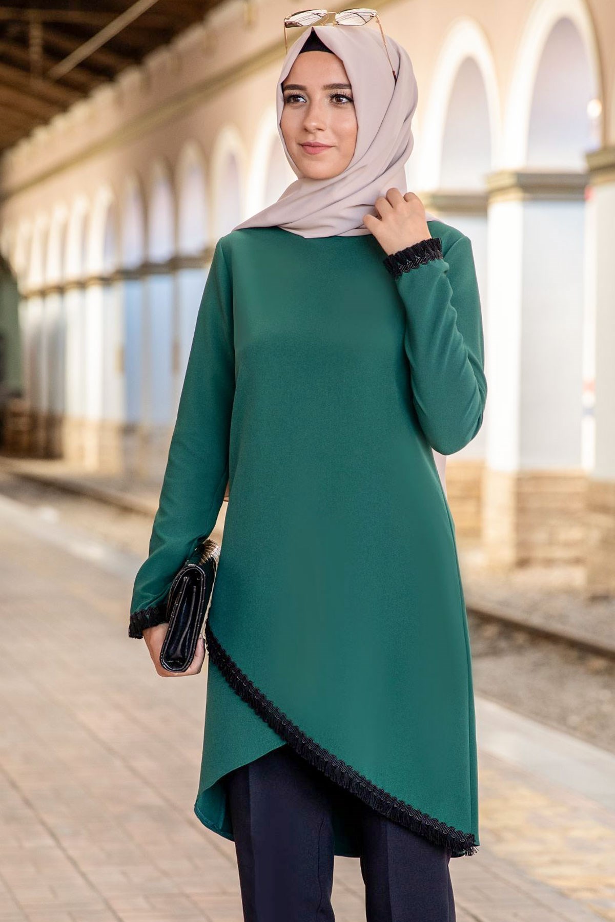 BUSE İKİLİ TAKIMANR09-ZÜMRÜTAhunur Moda