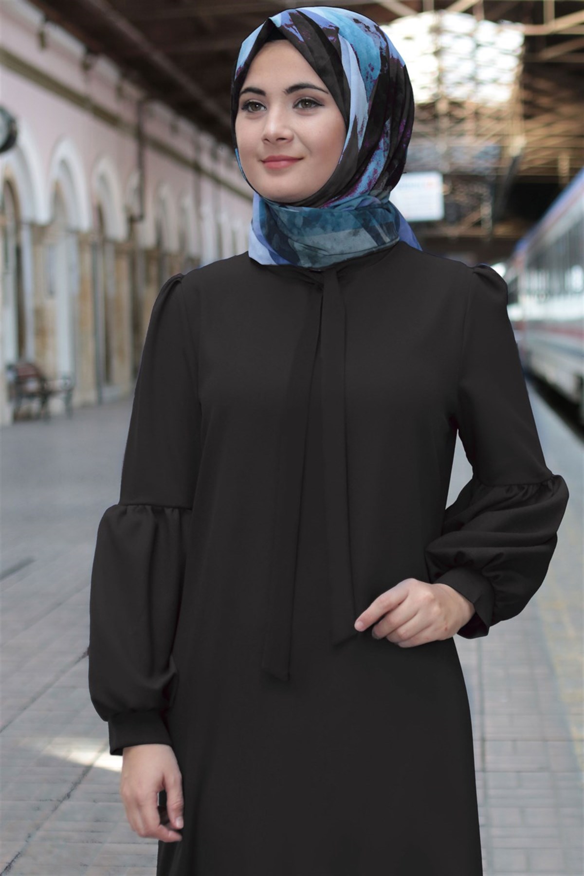 FHM622-SİYAHFahima