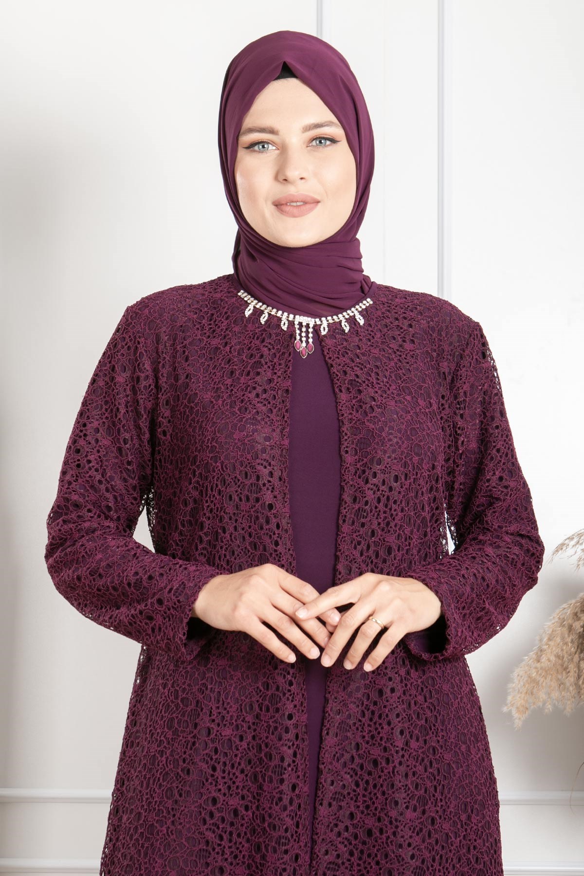 KOLYE DETAYLI ABİYE MDA2220-MÜRDÜMMDA