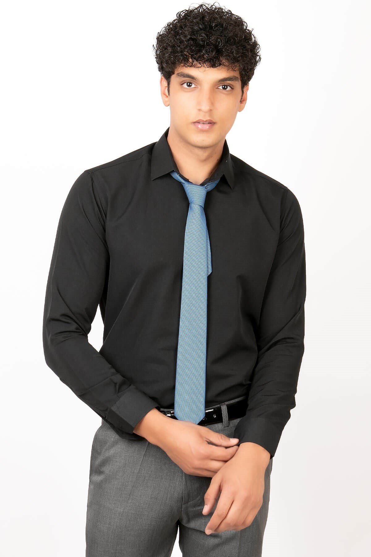 Erkek Slim Fit Gömlek Siyah MDV300MDV300-SİYAHModaviki