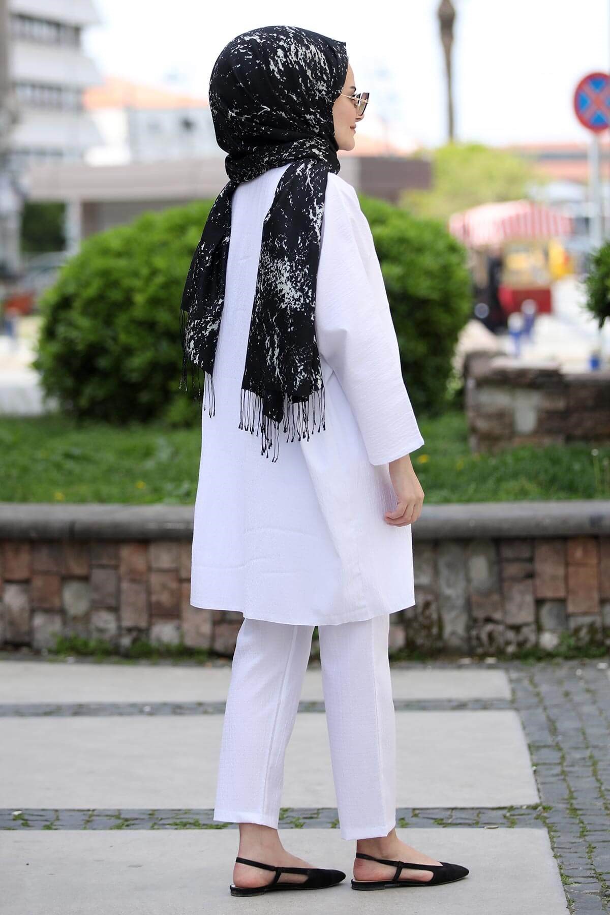 BEYZA TAKIMST02-BEYAZSeda Tiryaki
