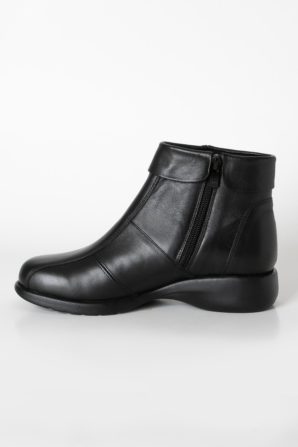 Genuine Leather Anatomical Boot Black ZND3010ZND3010-SİYAHSoftMode