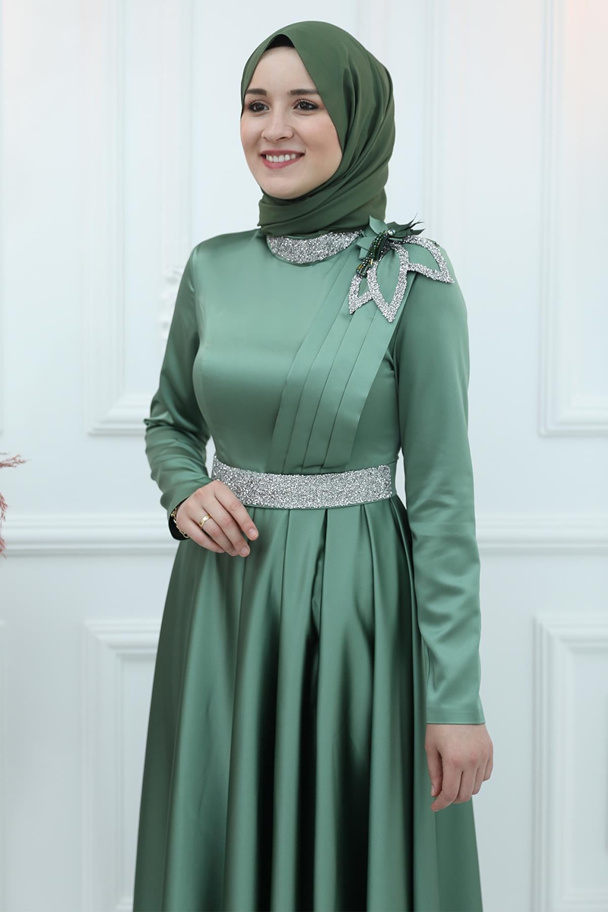 ŞULE SATEN ABİYEAMH902-ÇAĞLA YEŞİLİAmine Hüma