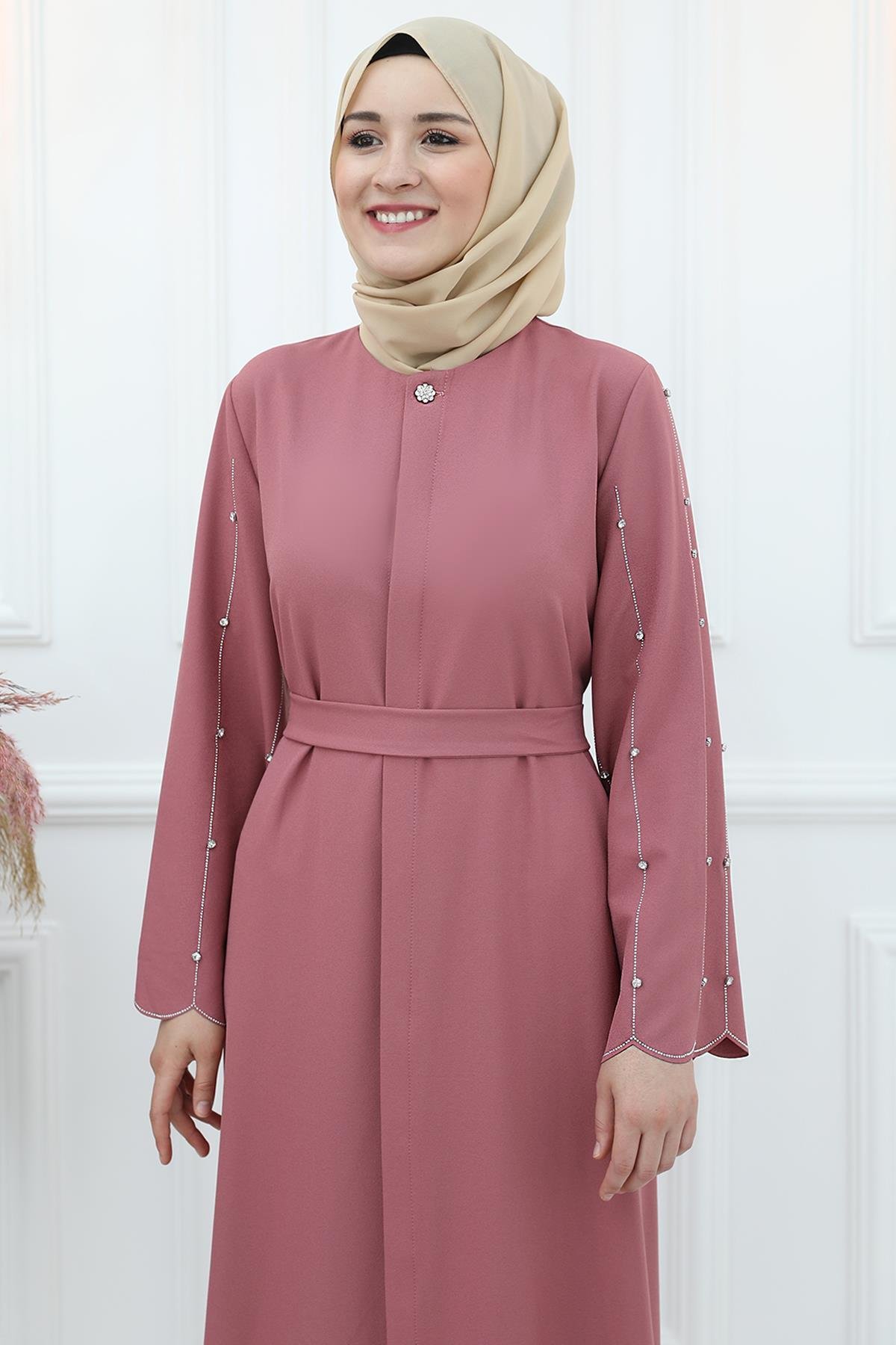 ESLEM FERACEAMH904-PUDRAAmine Hüma