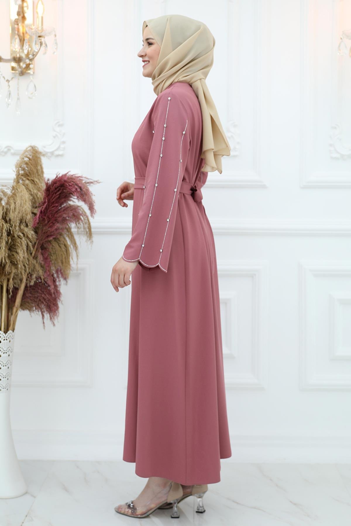 ESLEM FERACEAMH904-PUDRAAmine Hüma