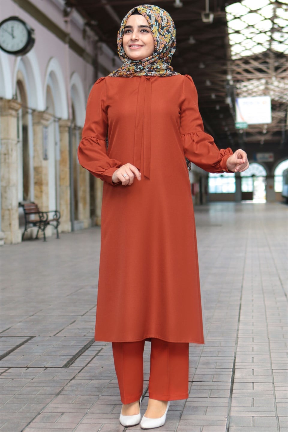 Tunic - Pants - 2 Piece Suit - Crepe - Unlined - Crew Neck - Brick - FHM492