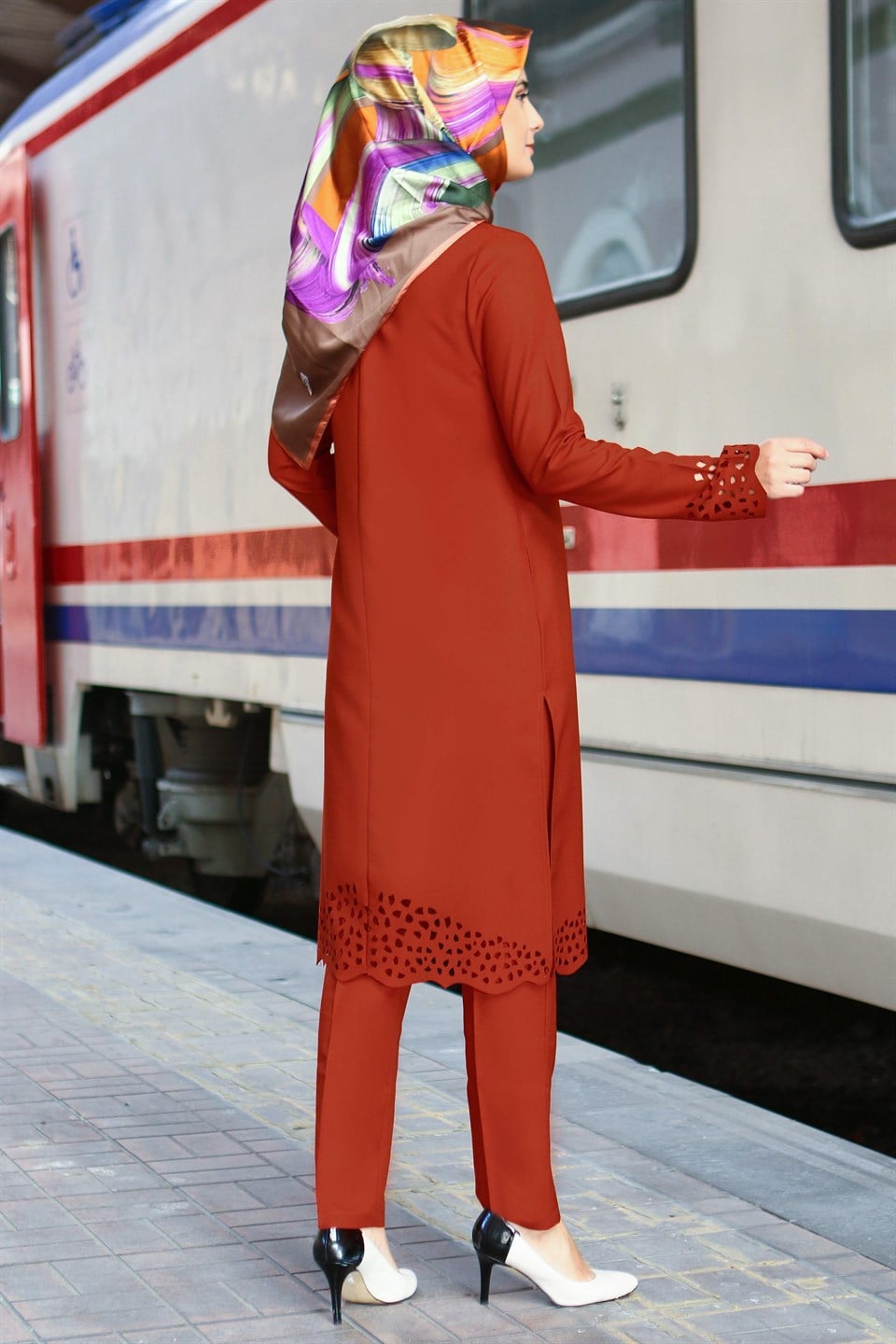 Tunic - Pants - 2 Piece Suit - Crepe - Unlined - High Collar - Brick - FHM520