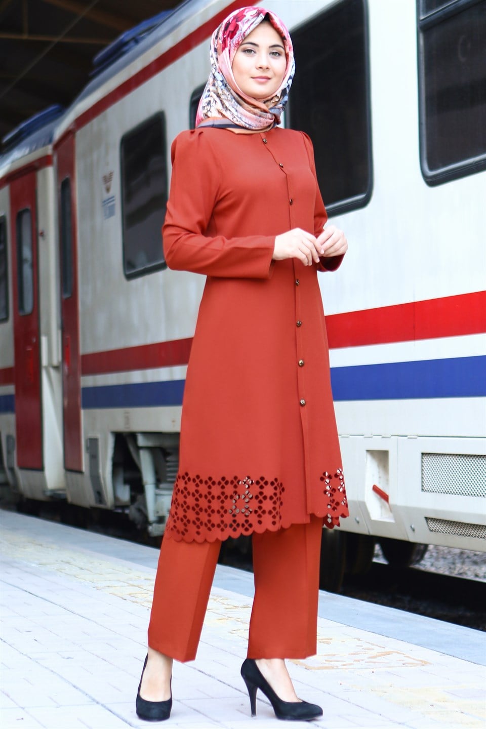 Tunic - Pants - 2 Piece Suit - Crepe - Unlined - High Collar - Brick - FHM620
