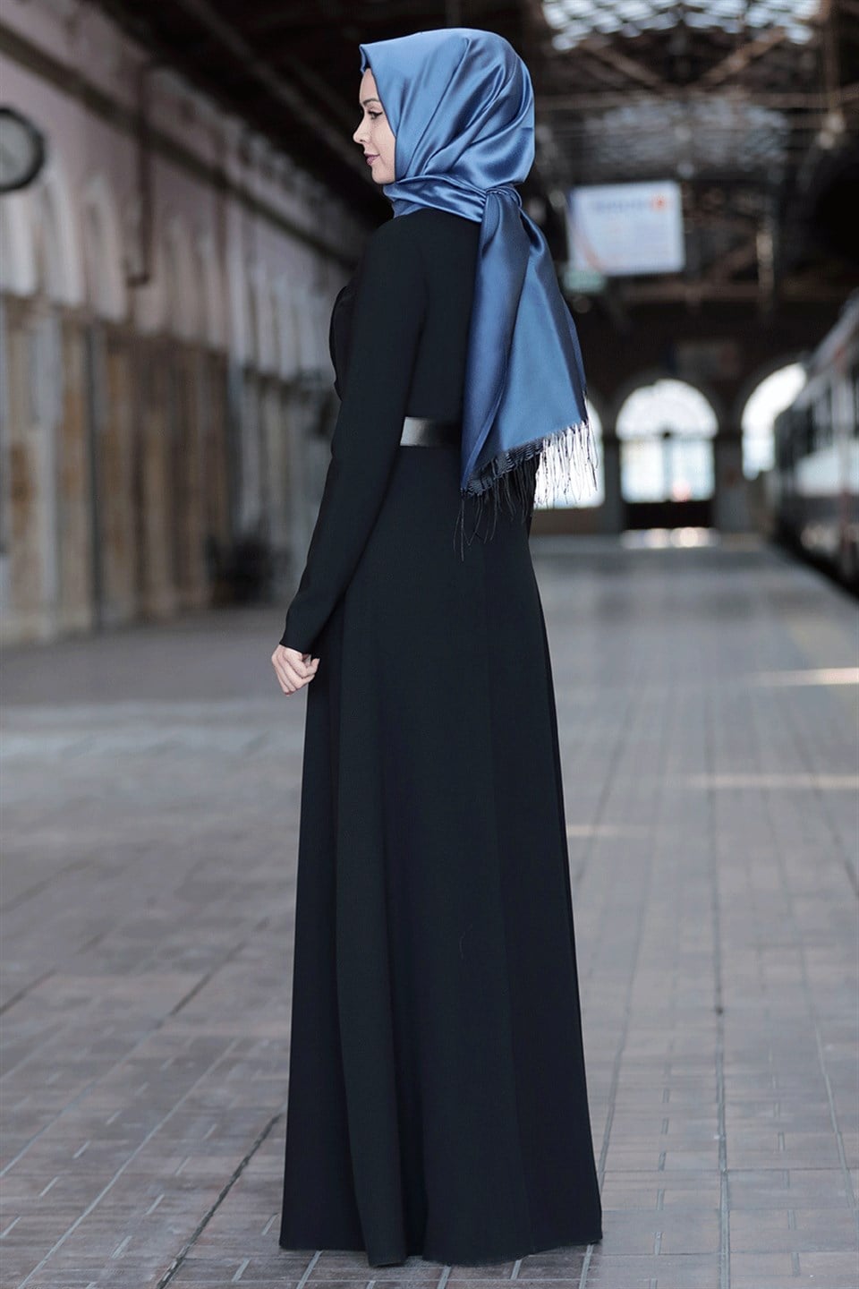Dress - Crepe - Unlined - High Collar - Black - SN18