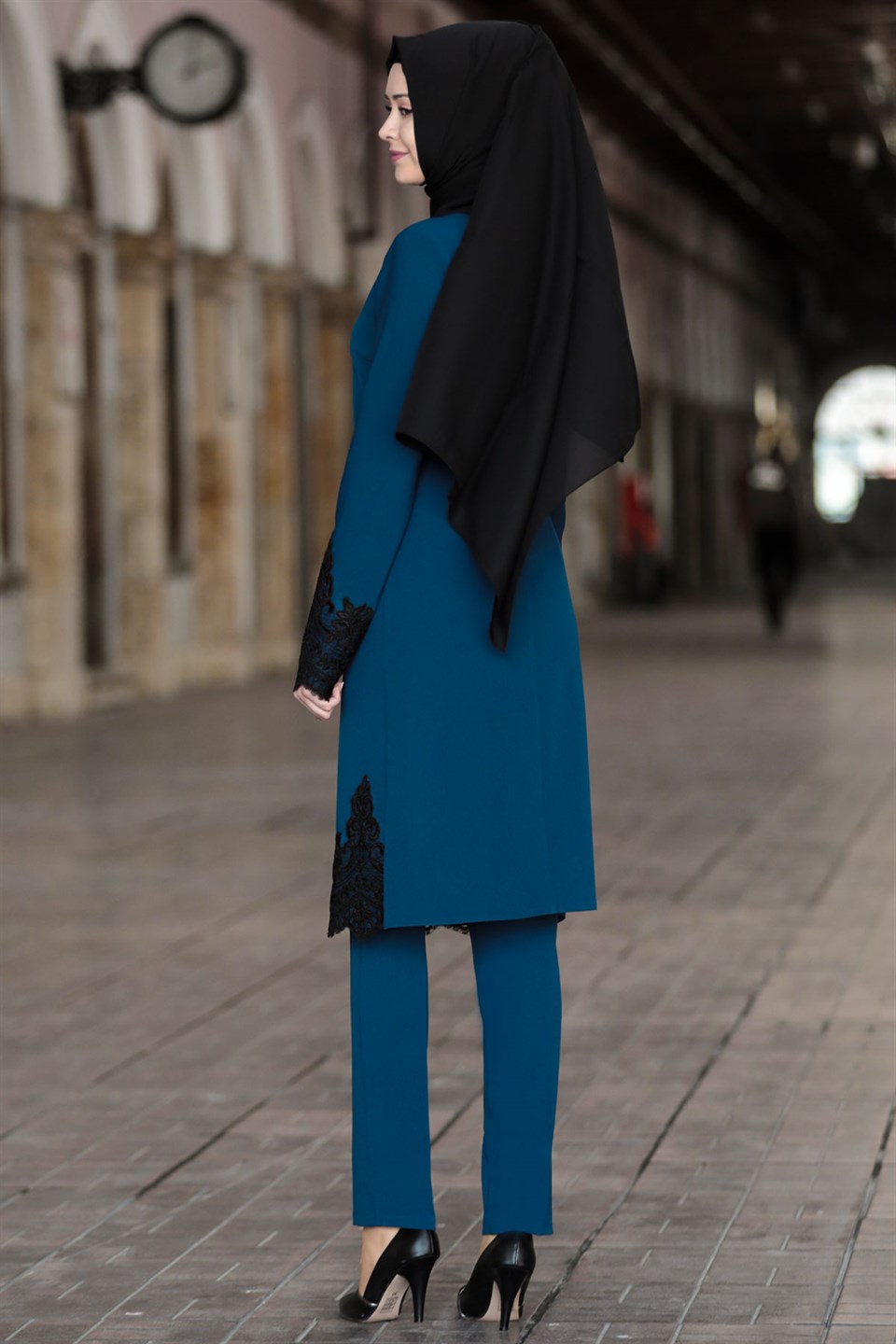 Tunic - Pants - 2 Piece Suit - Crepe - Unlined - Crew Neck - Camel - SN28